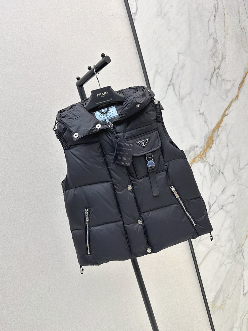 Prada Re-Nylon Down Vest · 5750 — תמונה 5