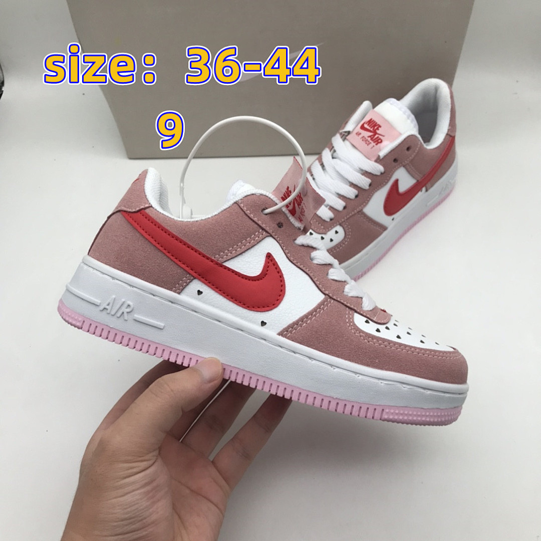 8608-T   NIKE 31.99$