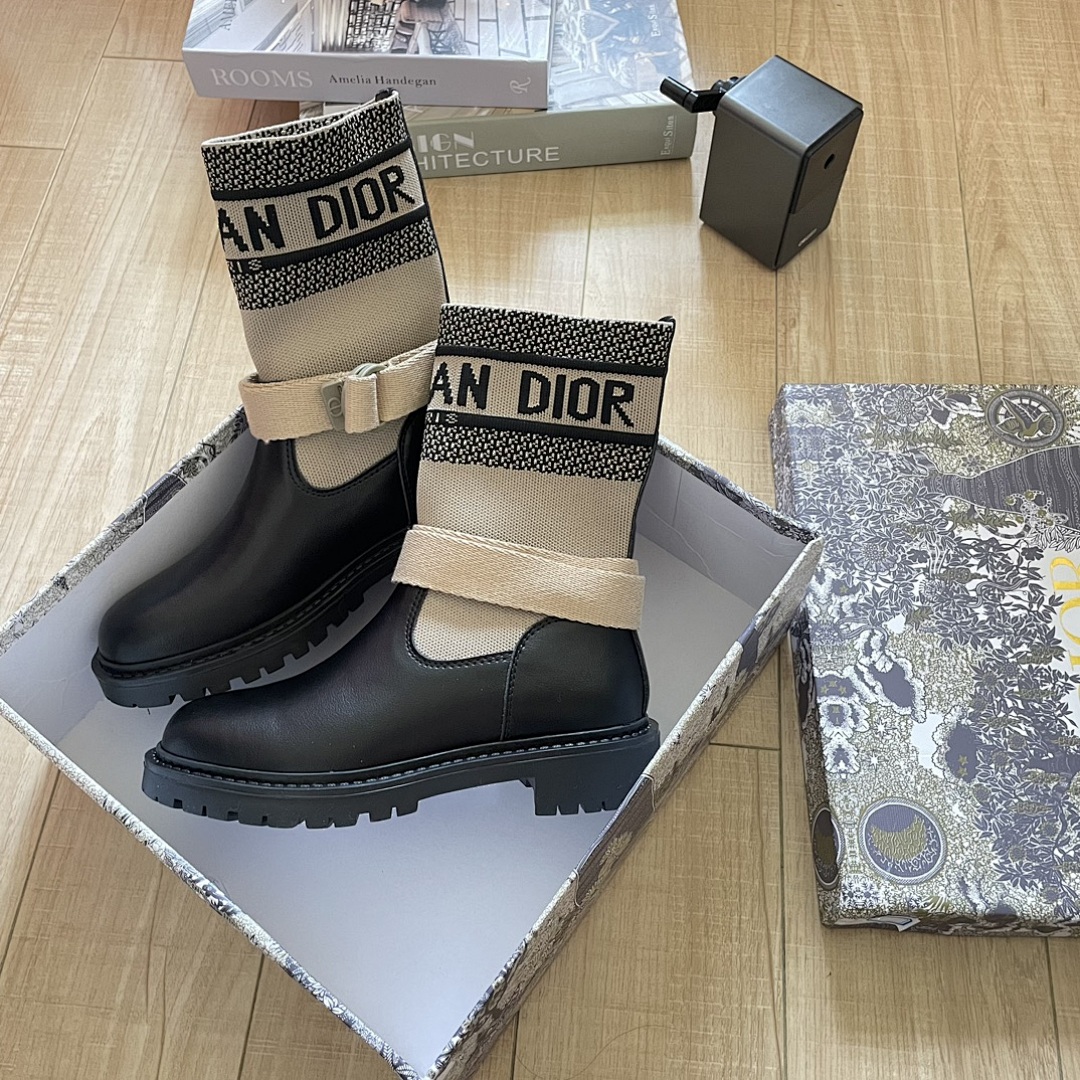 DIOR 61.99$  code 449-9642-T