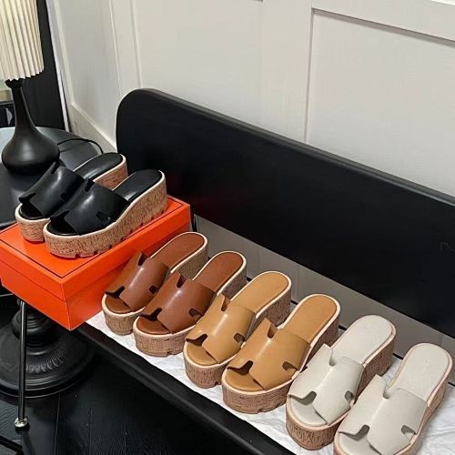 55$ Hermes slippers    10588-T