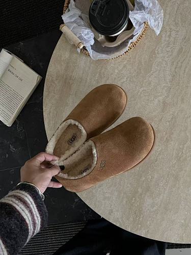 UGG 68$    10965-T