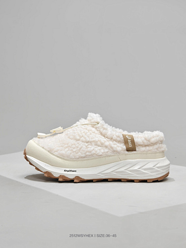 ASICS 68$    10928-T