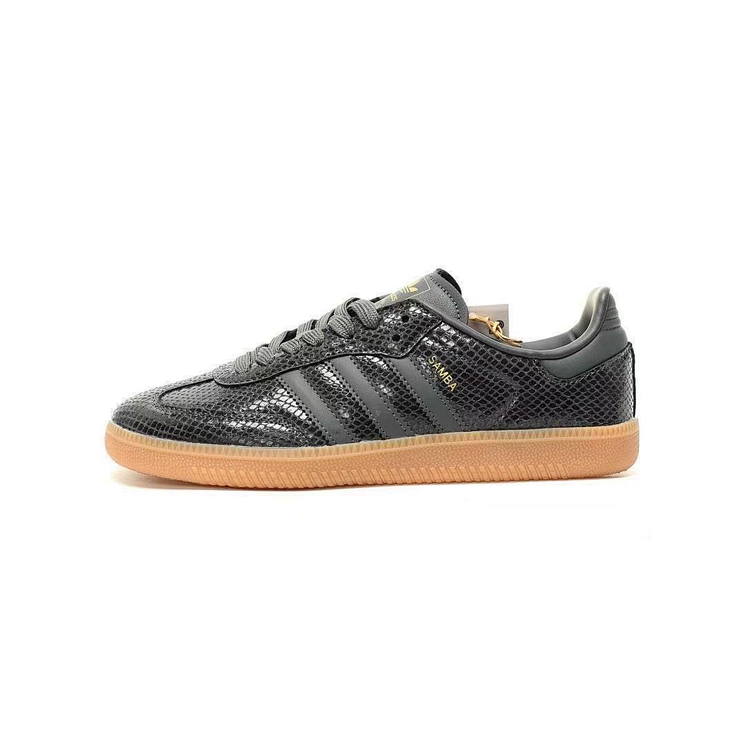 ADIDAS 68$    10916-T