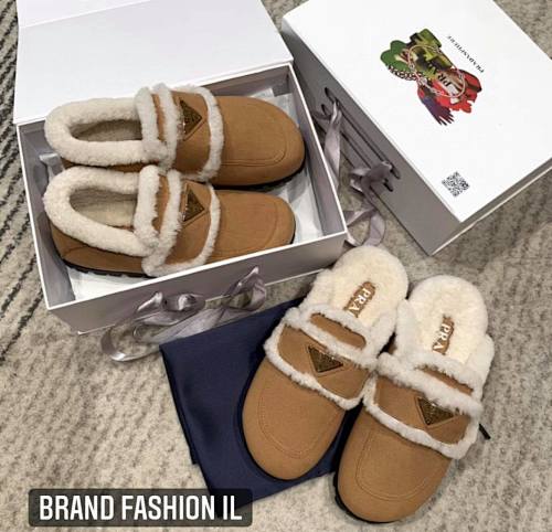 PRADA 92.99$    10919-T