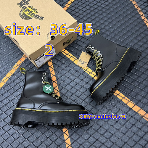 Dr.Martens 65.33$  code 487-9708-T