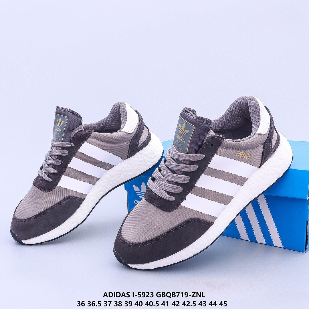 Adidas   44.36$    8529-T