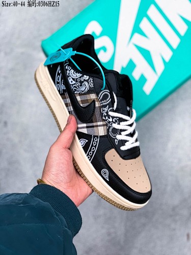 8553-T NIKE SB DUNK $40.14
