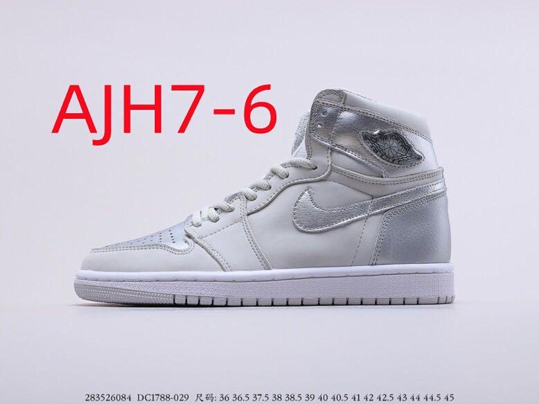 NIKE  code 351-9685-T   49.69$