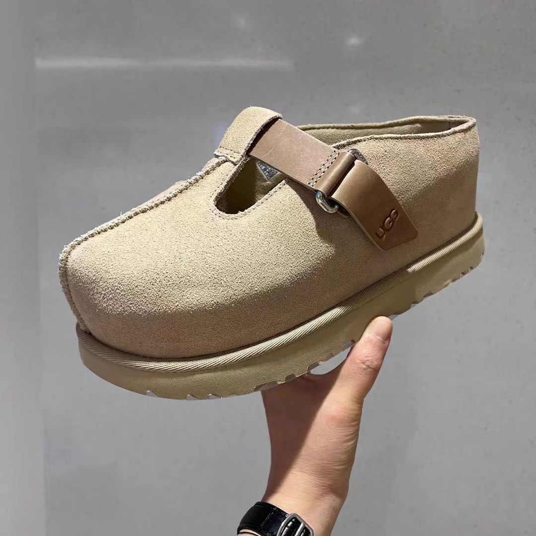 UGG 70$    10819-T