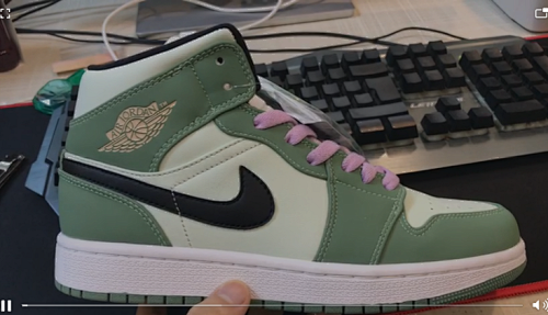 NIKE TOP 5A+  42$     9440-T