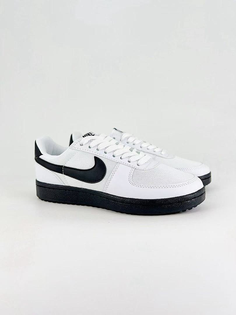 NIKE SB 61.9$    10926-T