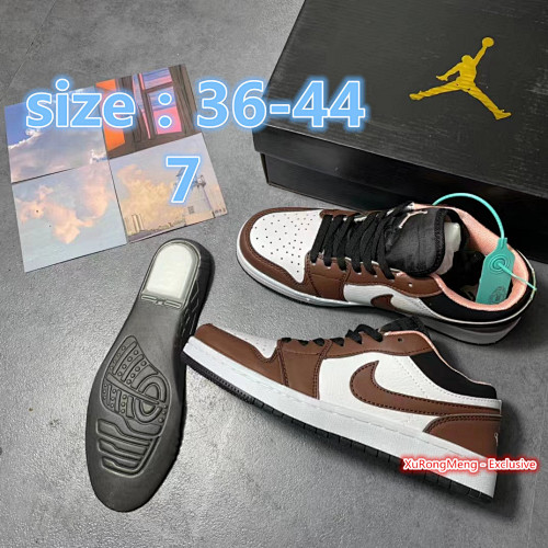 NIKE 27.99$  code 8097-T