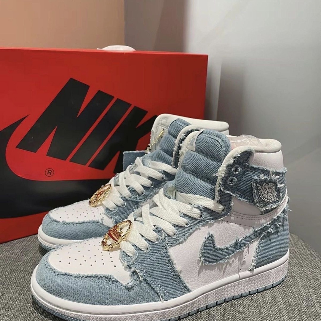 AJ 55.99$  code 351-10567-T