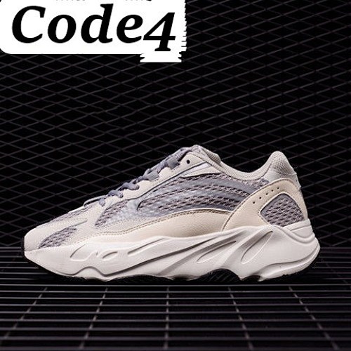 Yezi 500 ADIDAS 46$     9532-T
