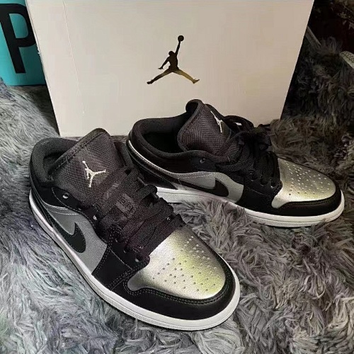 8679-T  43.99$ NIKE