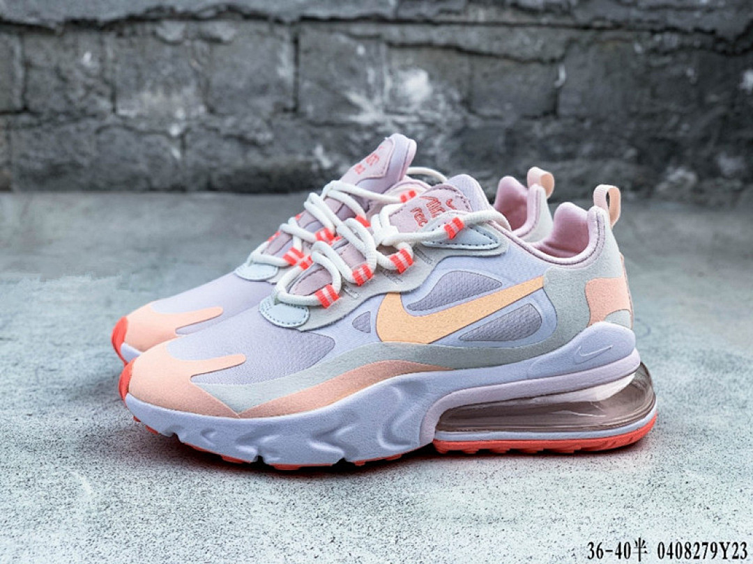 8888-T    46.58 NIKE AIR MAX 270