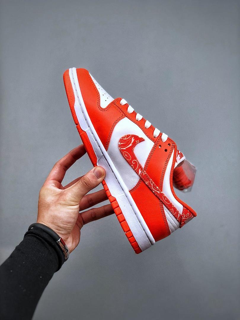 NIKE SB 58$    10677-T