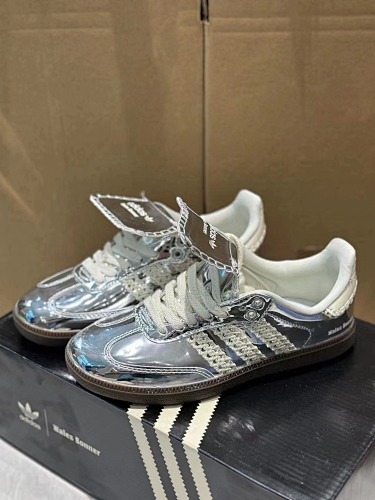 adidas 60.11$ Code 515-10120-T