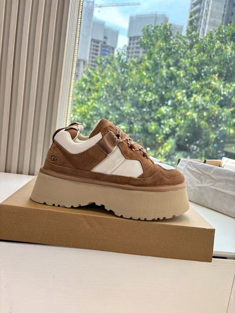 UGG 92.99$    10896-T