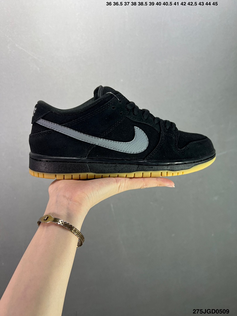 NIKE SB DUNK 49.99$   351-10339-T