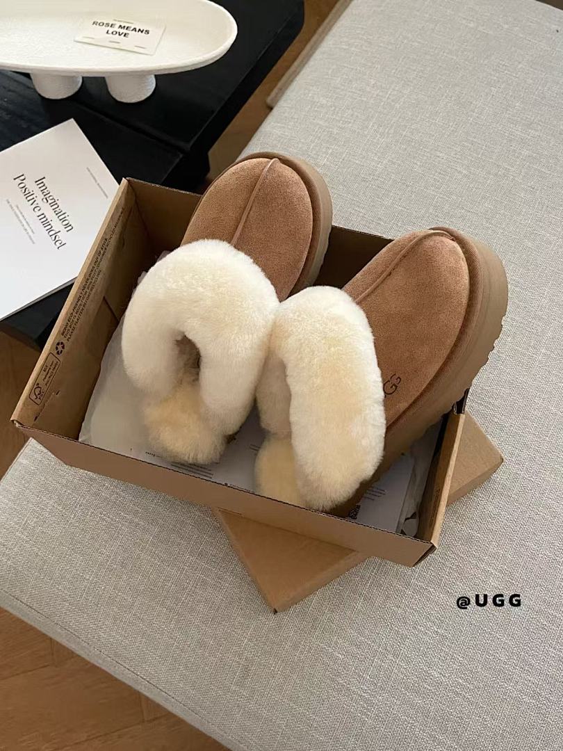 UGG 72.99$    10938-T