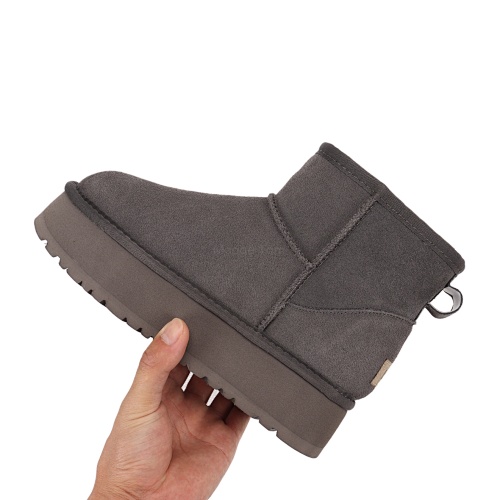 UGG 46.26$    CODE 279-10453-T