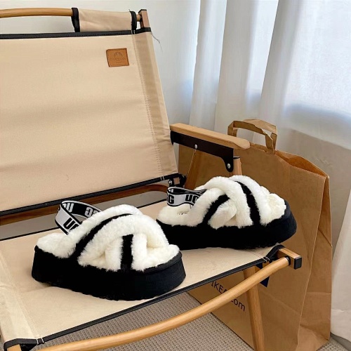 8837-T    $51.99 UGG News