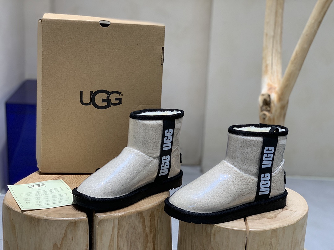 UGG $50.22 code 8448-T