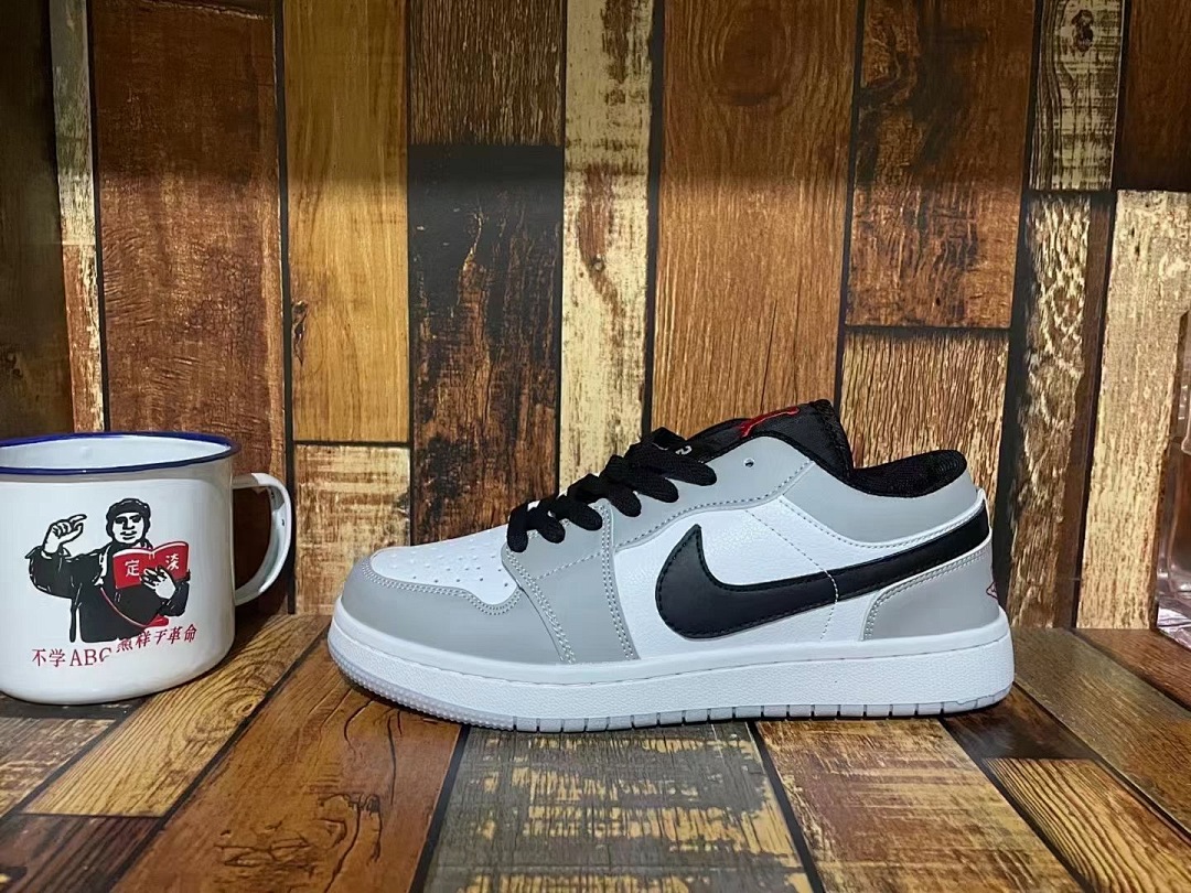 Nike Air Jordan 1 Low · 4689 — תמונה 6