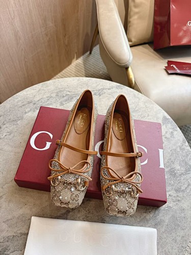 Gucci Horsebit Ballet Flat · 6027