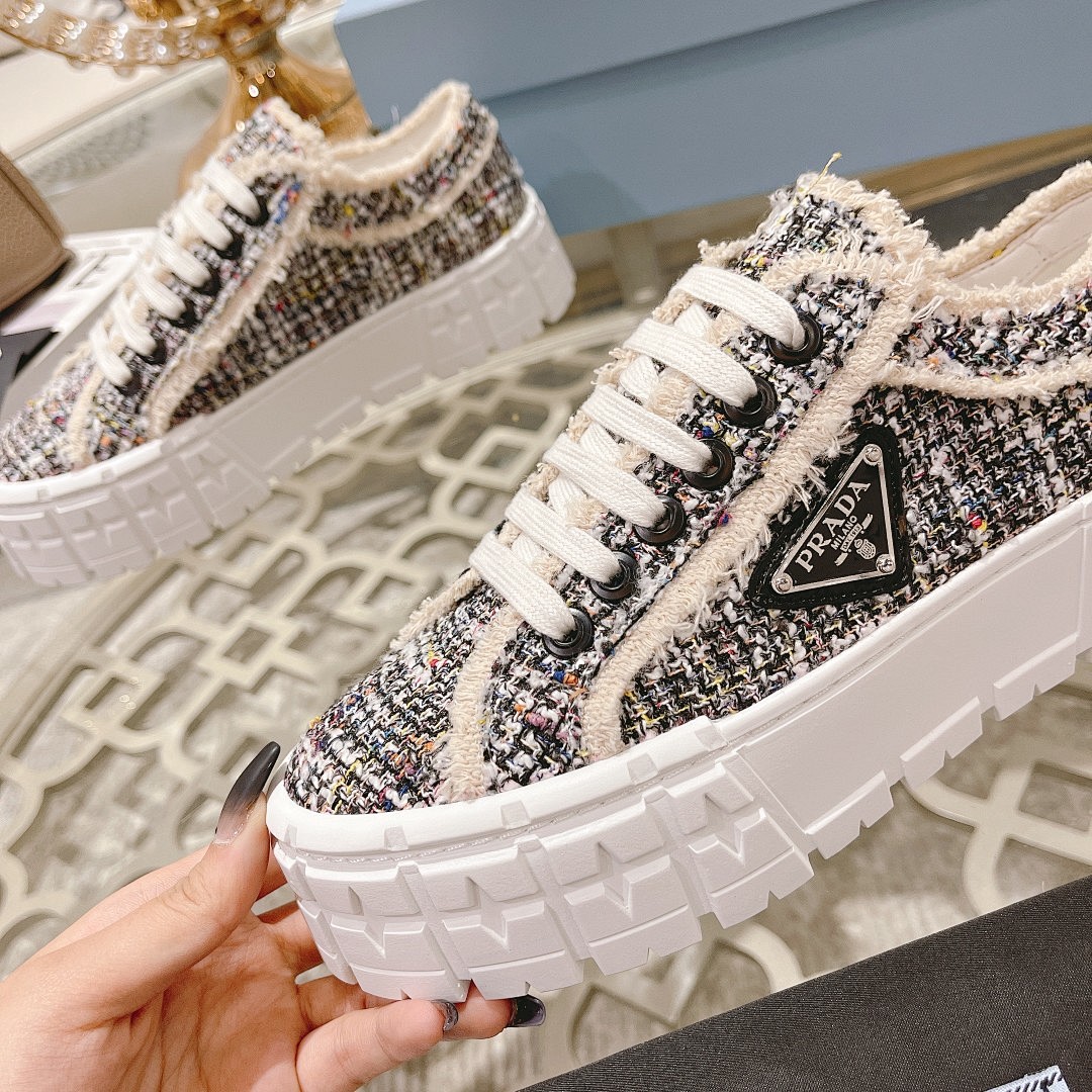 Prada Double Wheel · 5511 — תמונה 15