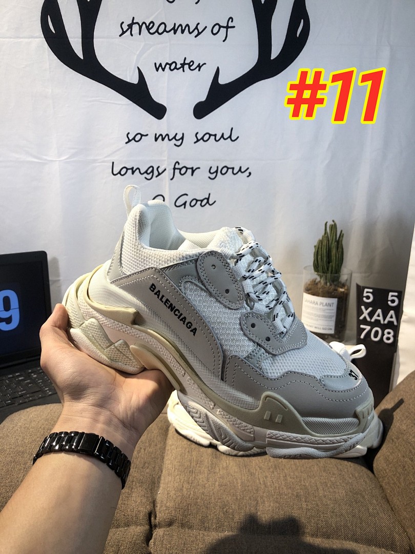 Balenciaga Triple S · 5013 — תמונה 24