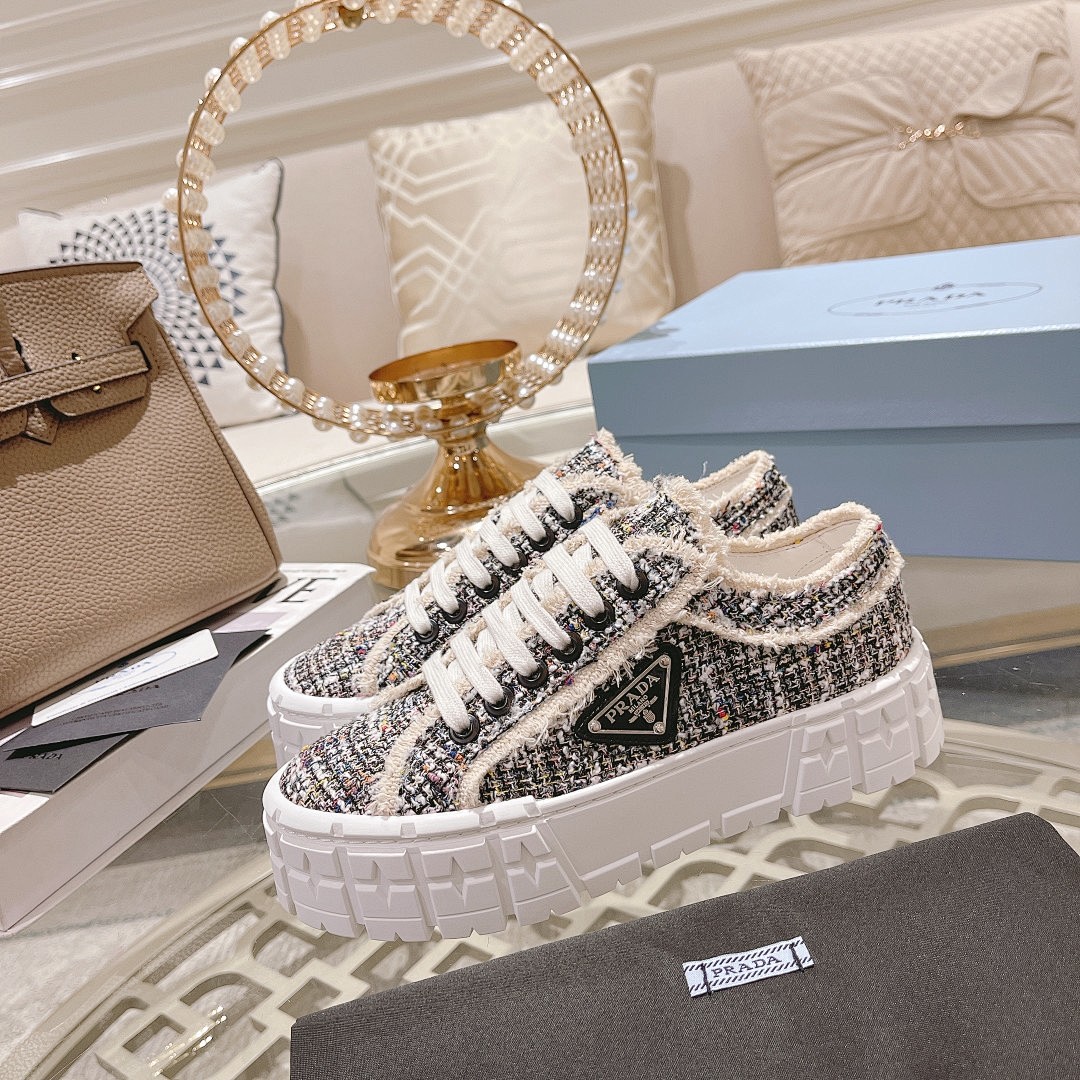 Prada Double Wheel · 5511 — תמונה 32