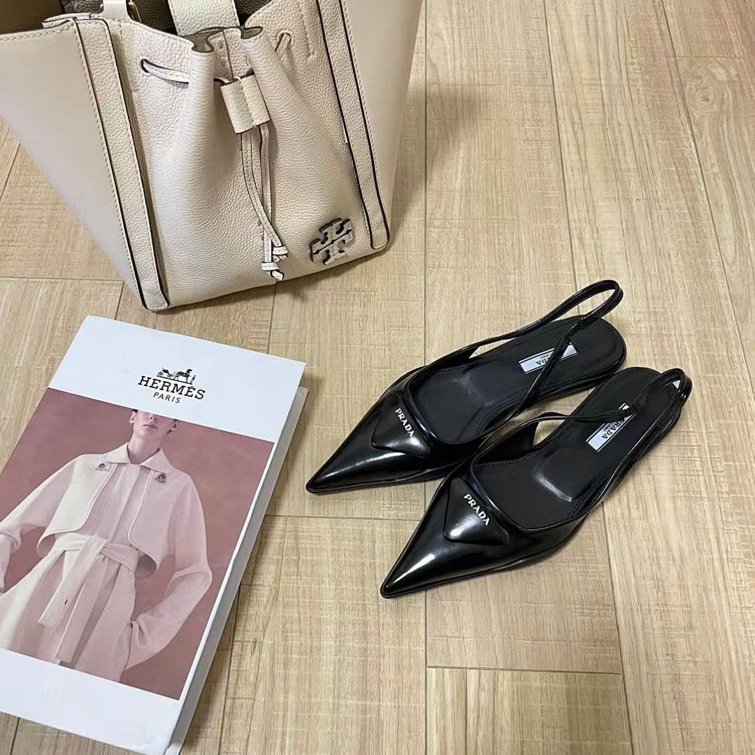 Prada Slingback Pumps · 3647 — תמונה 8