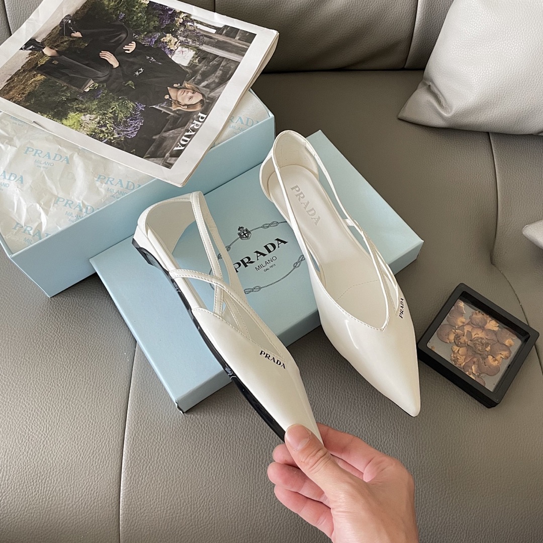 Prada Spazzolato Triangle Logo Slingback · 5439 — תמונה 13