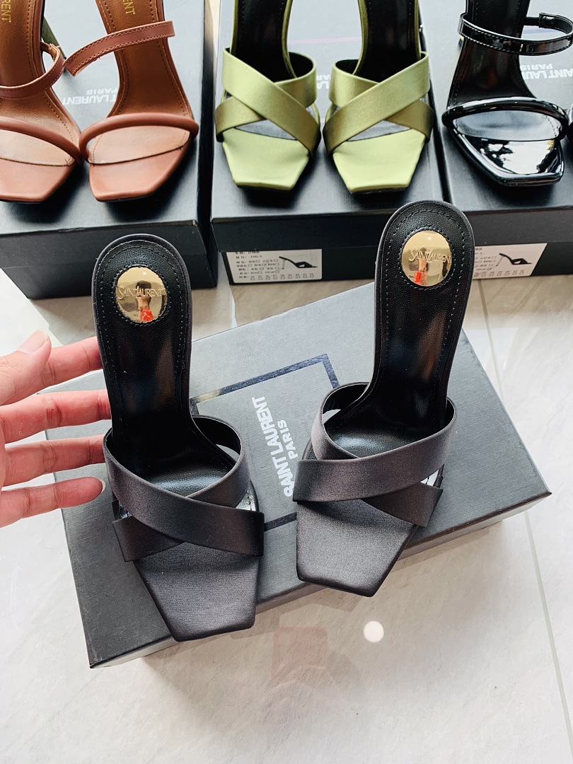 Saint Laurent Jill · 6410 — תמונה 17