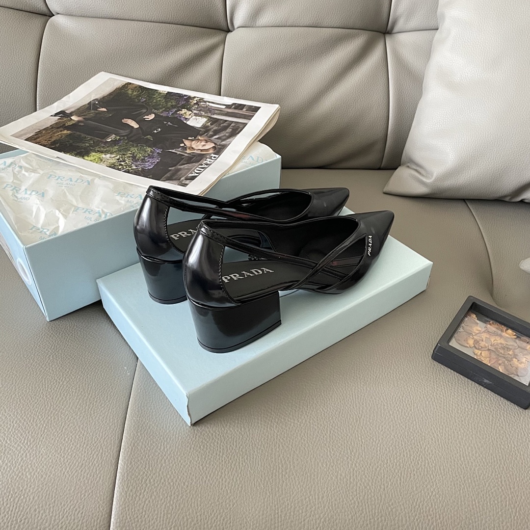 Prada Spazzolato Triangle Logo Slingback · 5439 — תמונה 54