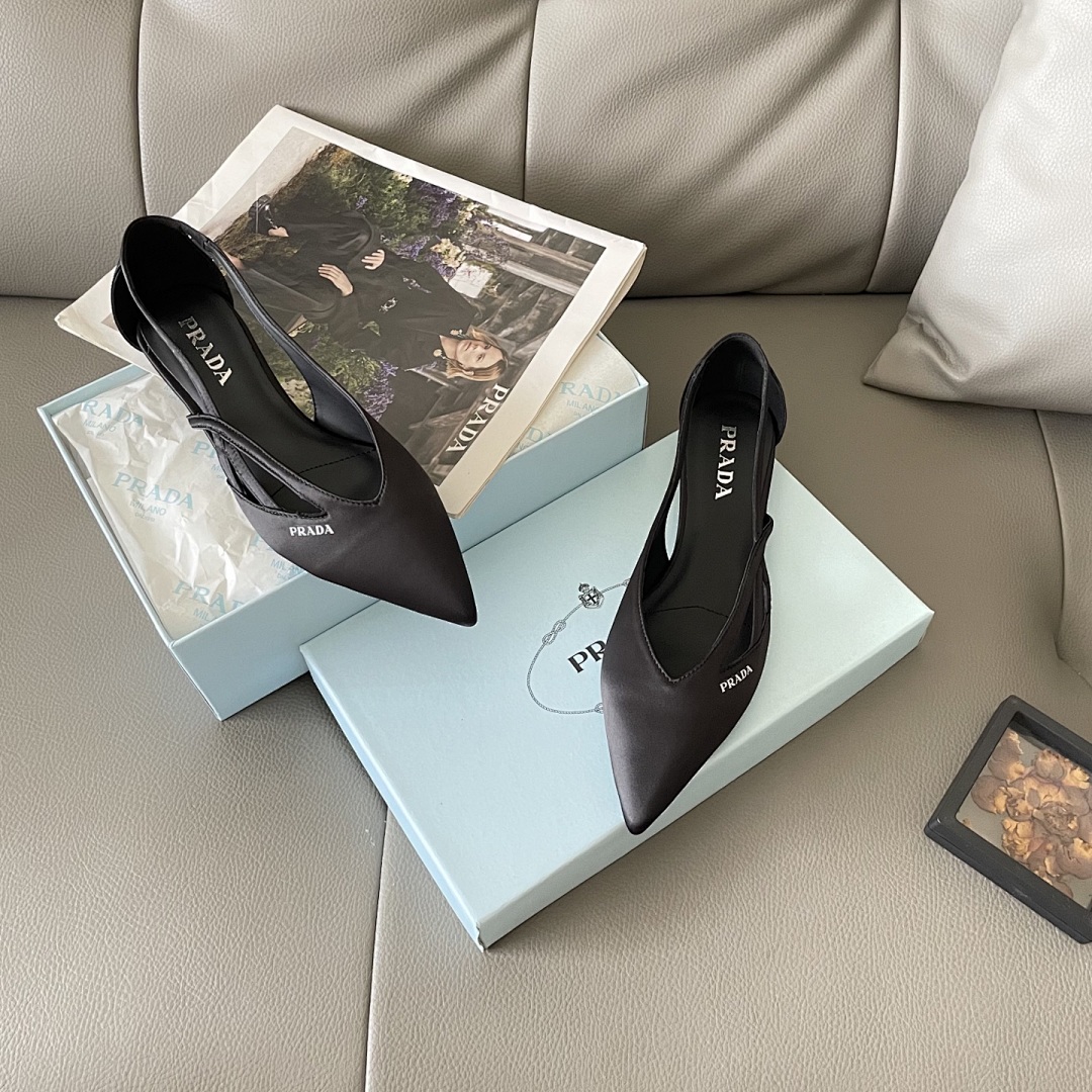 Prada Spazzolato Triangle Logo Slingback · 5439 — תמונה 28