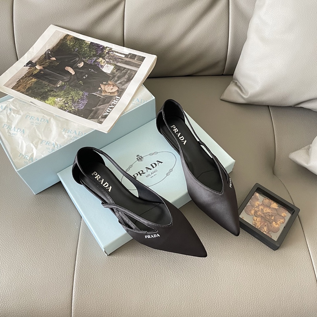 Prada Spazzolato Triangle Logo Slingback · 5439 — תמונה 35