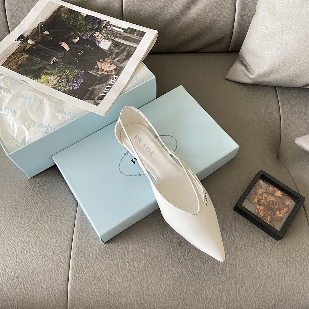 Prada Spazzolato Triangle Logo Slingback · 5439 — תמונה 15