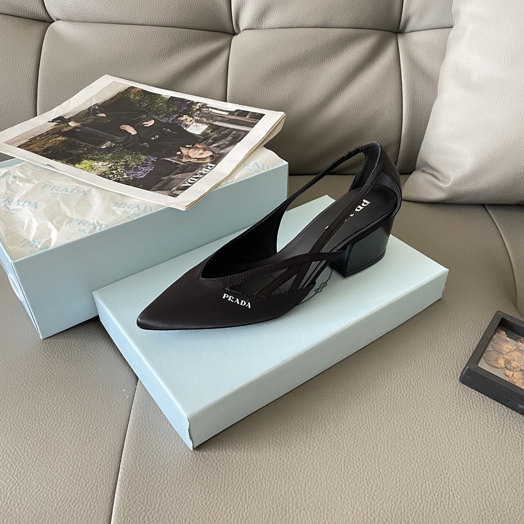 Prada Spazzolato Triangle Logo Slingback · 5439 — תמונה 36