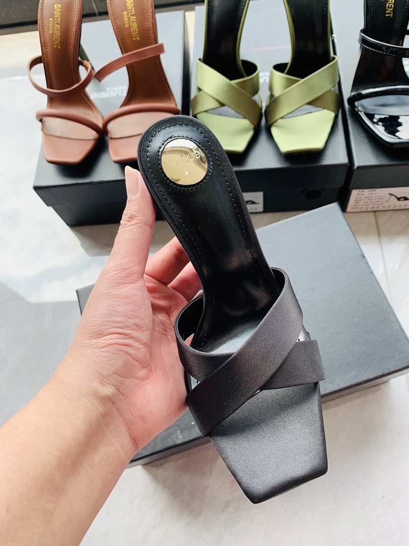 Saint Laurent Jill · 6410 — תמונה 16