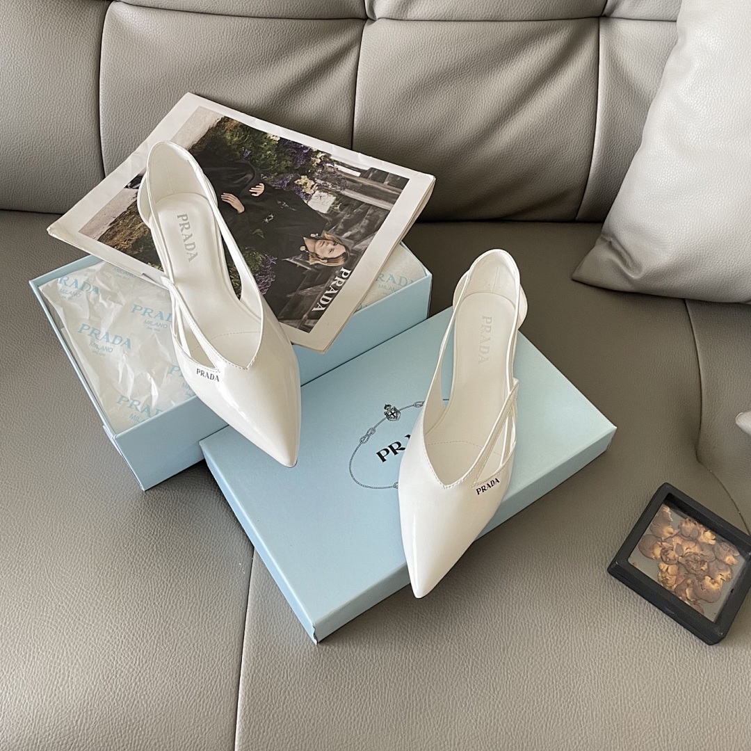 Prada Spazzolato Triangle Logo Slingback · 5439 — תמונה 16