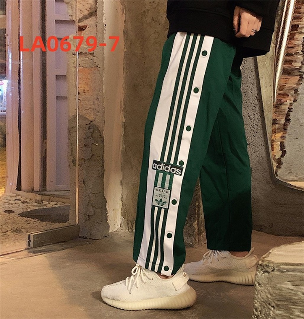 adidas LA0679
