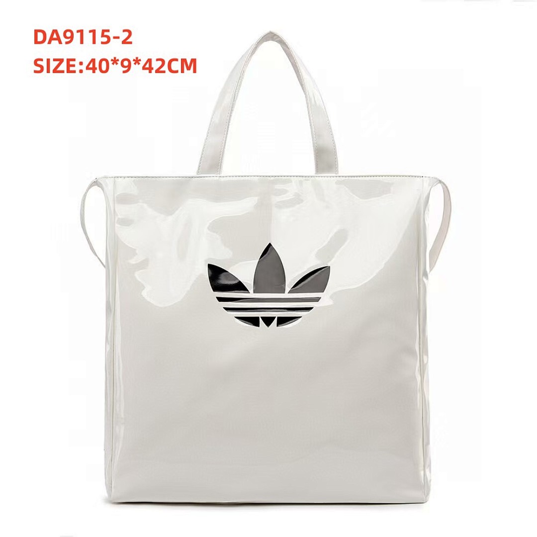 adidas DA9115