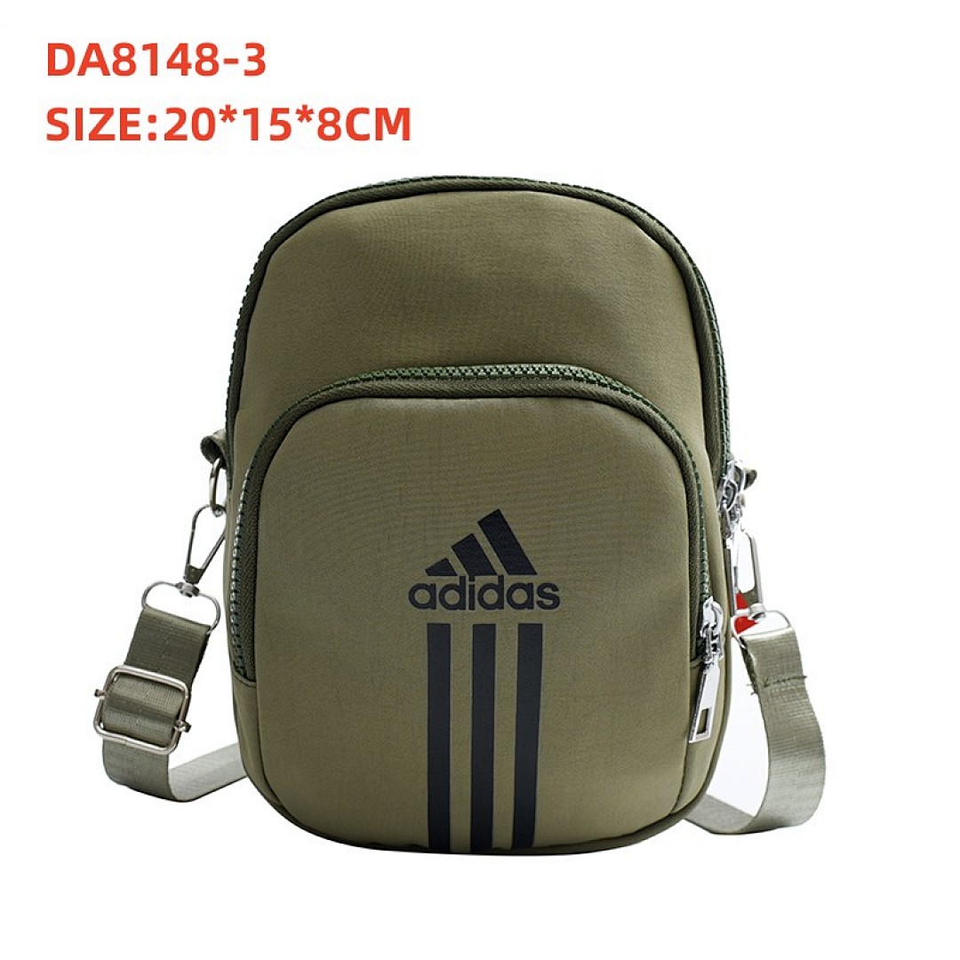 adidas DA8148 MNAVLKLRNA