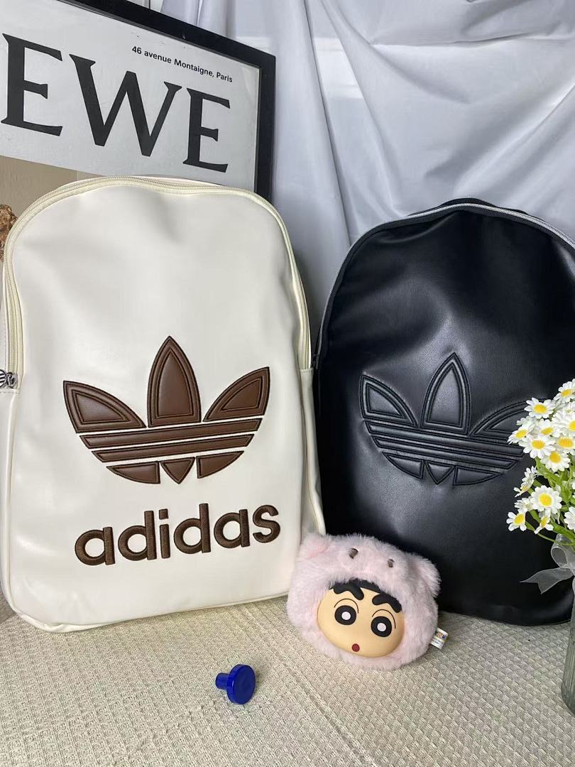 adidas DA86113