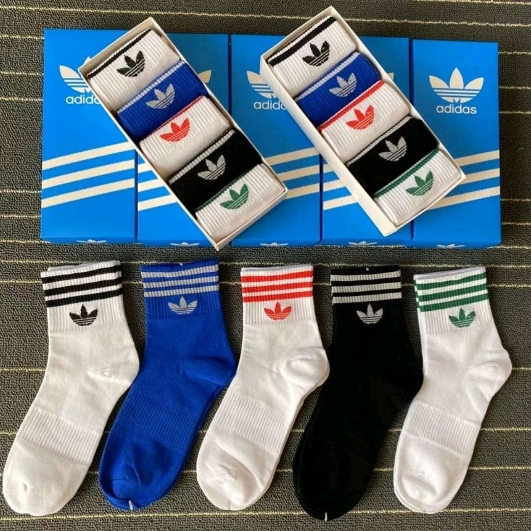 adidas WA53882