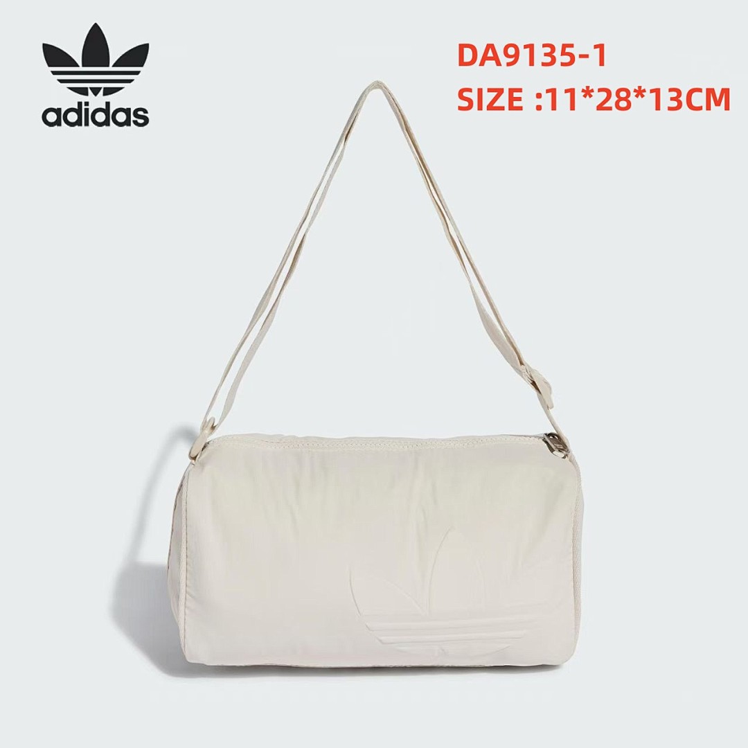 adidas DA9135