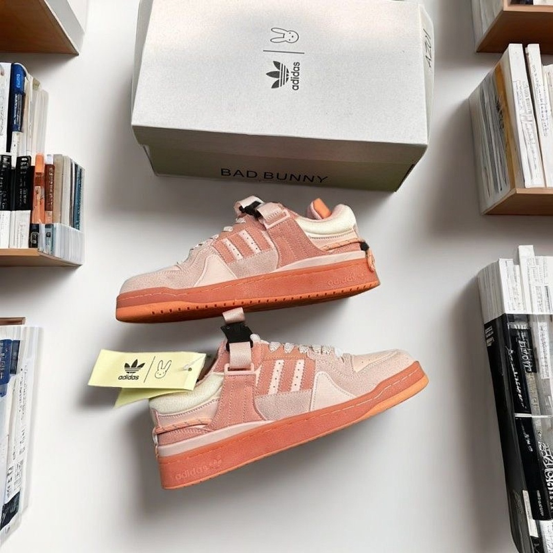 adidas WA93267